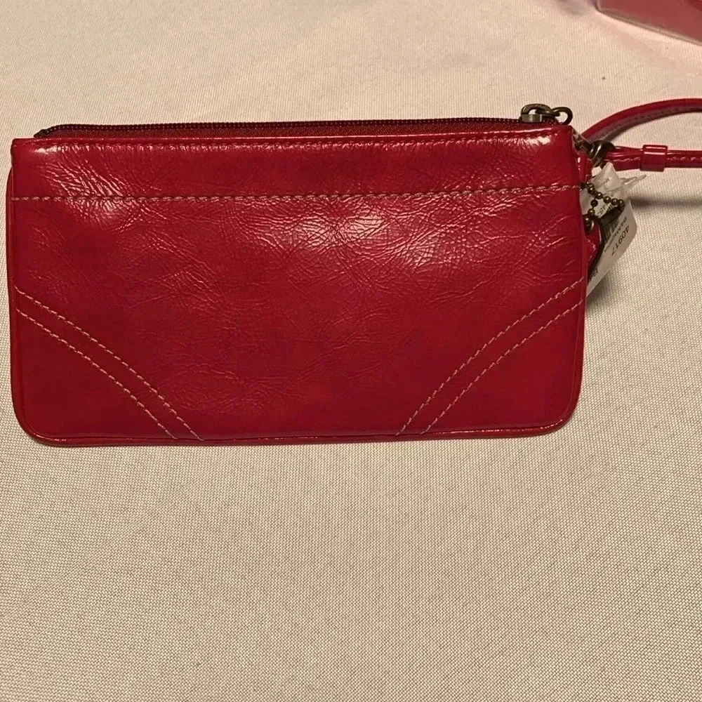 COACH Wristlet, patent leather. NWT.